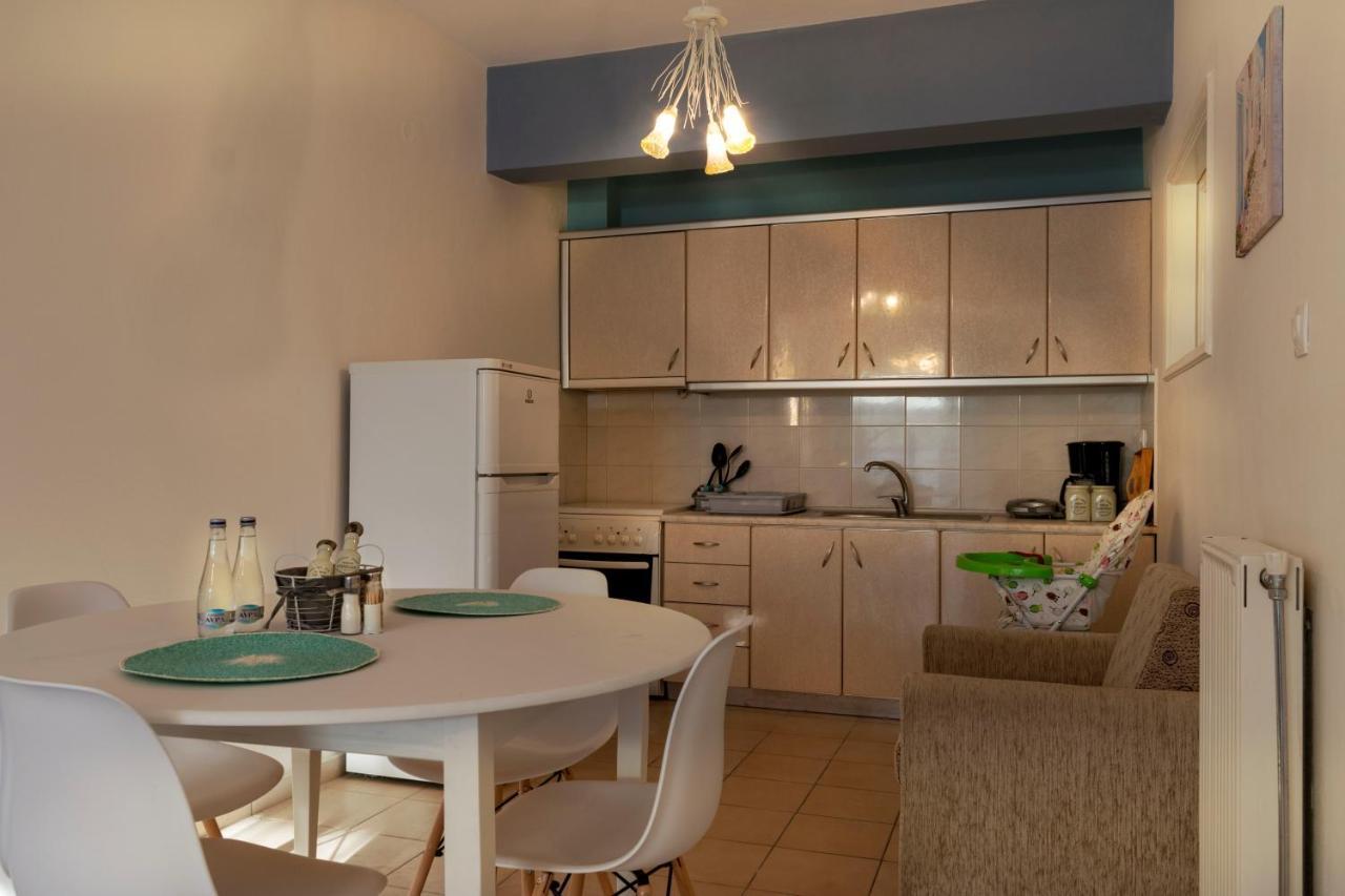 נאוס מרמרס Family Inn Apartments&Suites מראה חיצוני תמונה