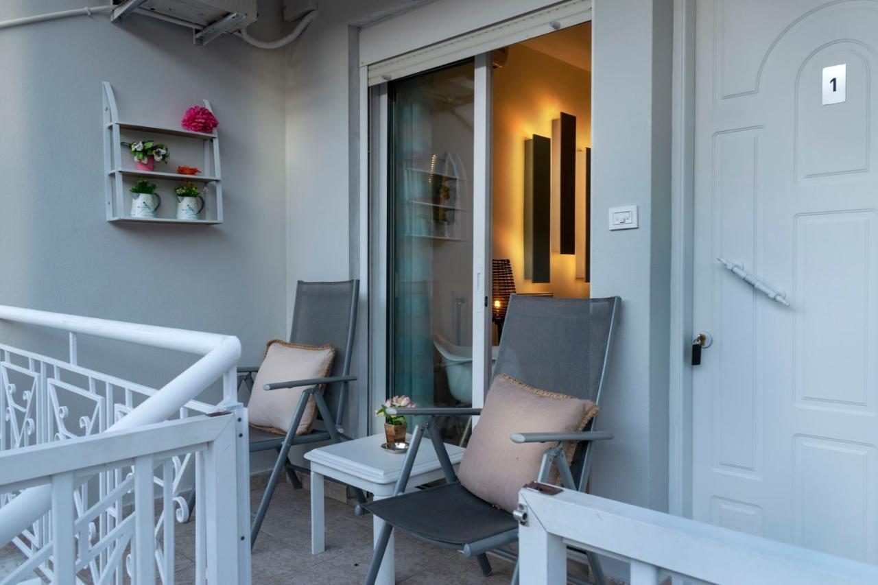 נאוס מרמרס Family Inn Apartments&Suites מראה חיצוני תמונה