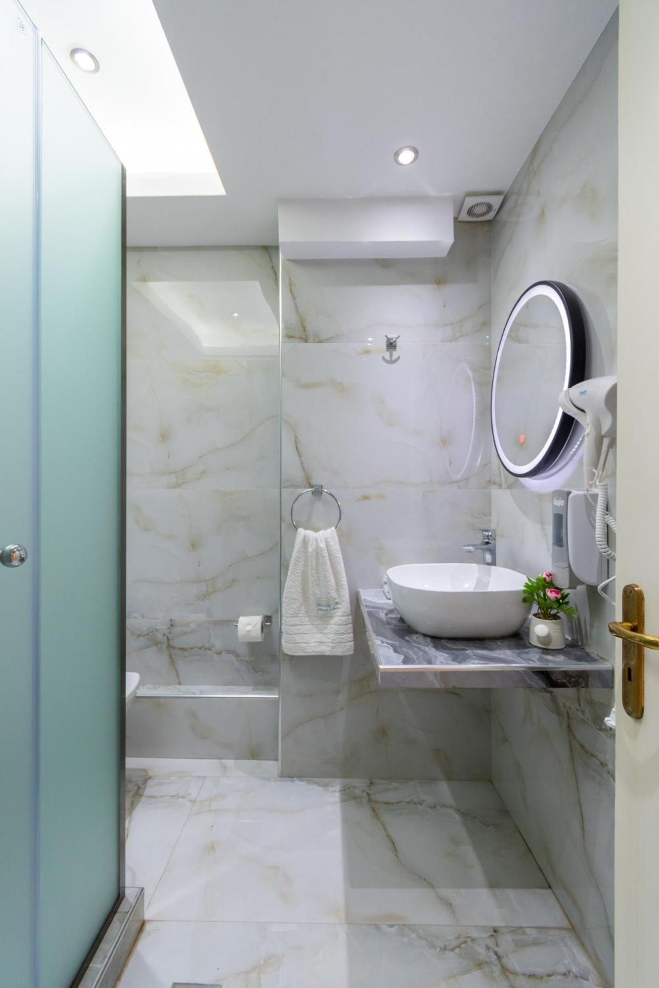 נאוס מרמרס Family Inn Apartments&Suites מראה חיצוני תמונה