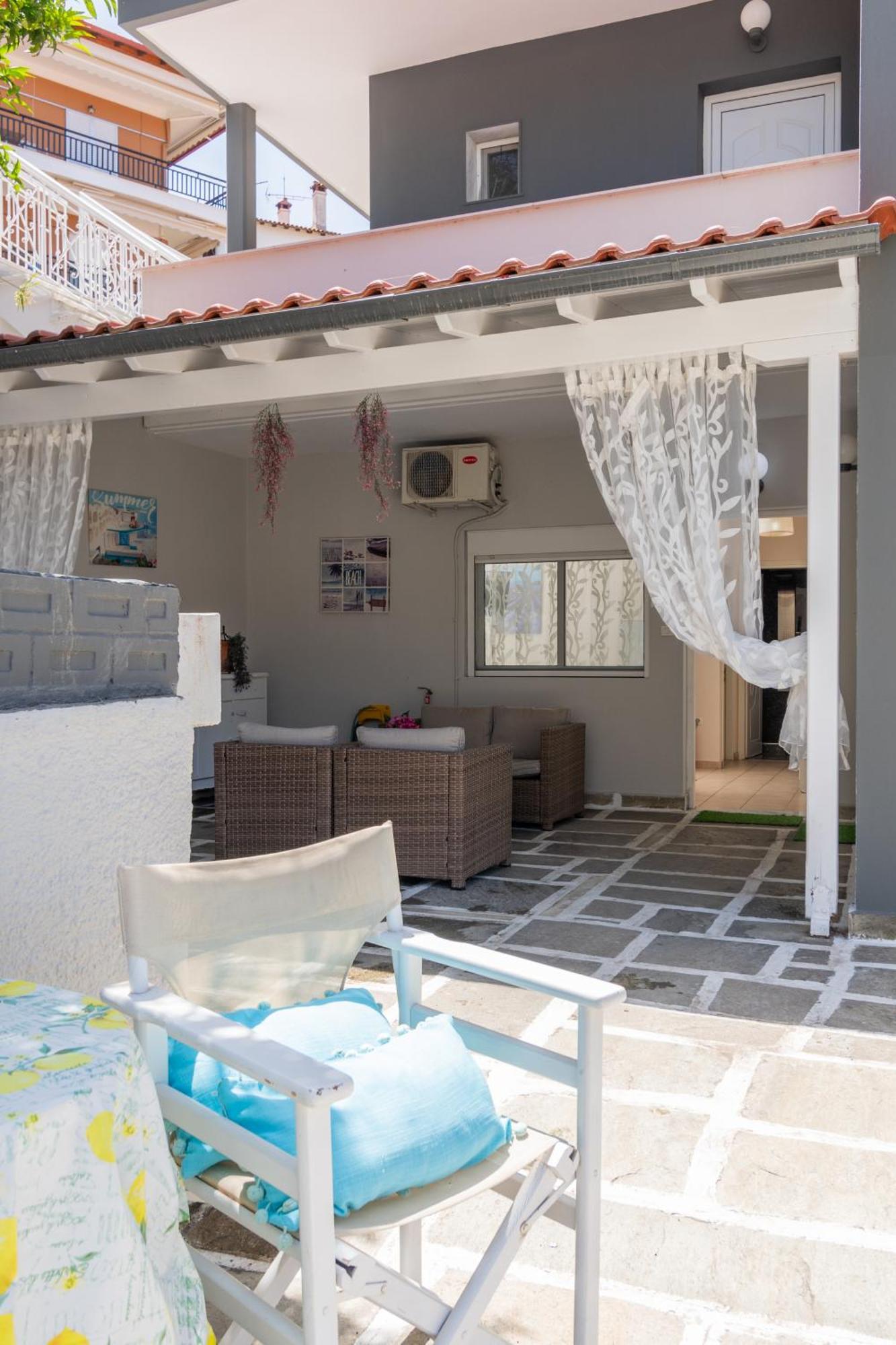 נאוס מרמרס Family Inn Apartments&Suites מראה חיצוני תמונה