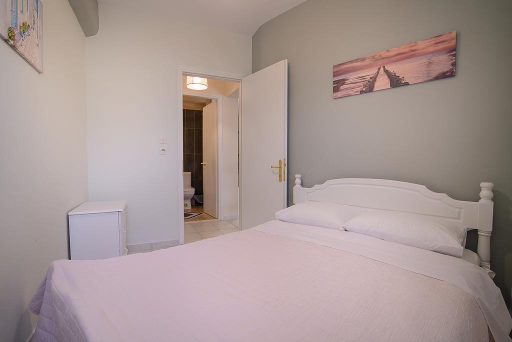 נאוס מרמרס Family Inn Apartments&Suites מראה חיצוני תמונה